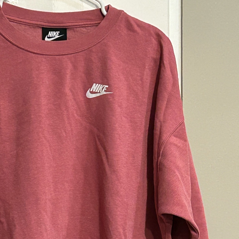 nike crew neck